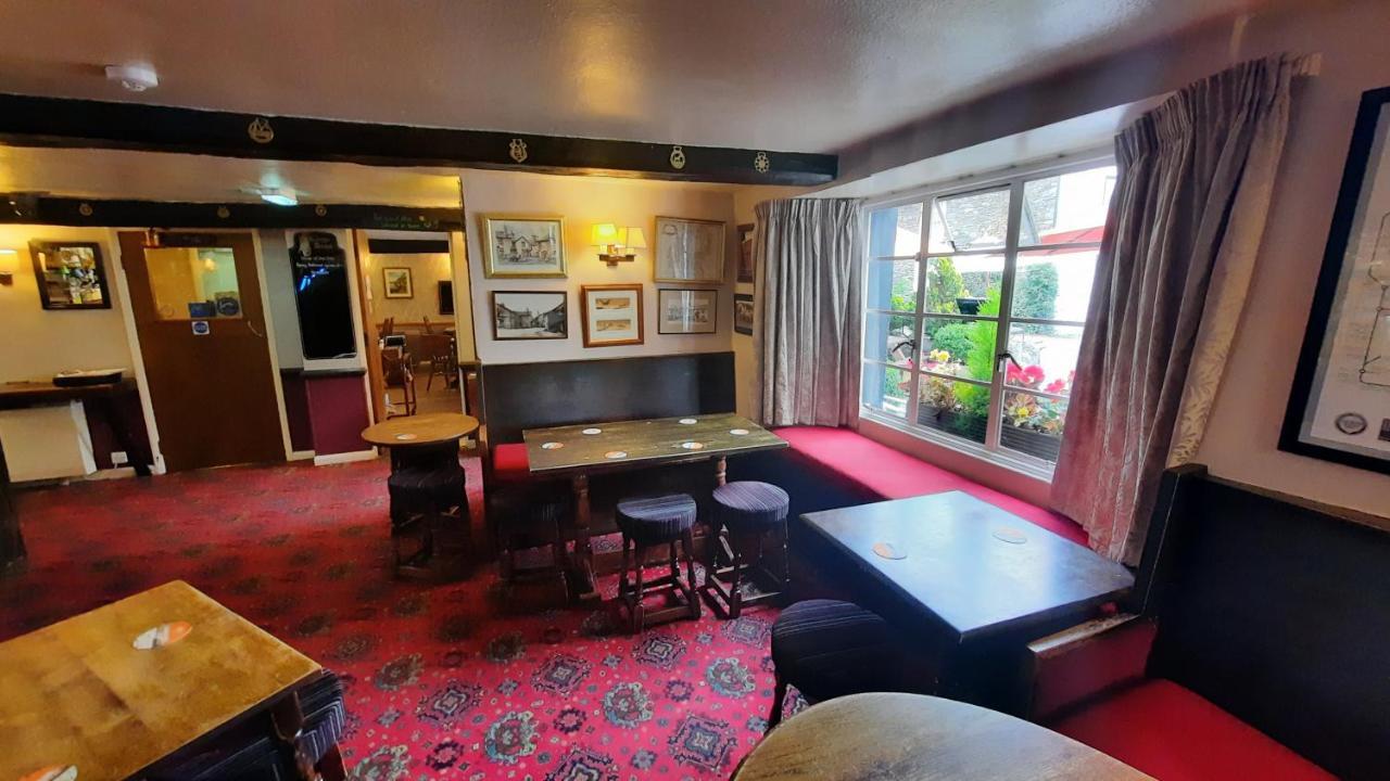 Kings Arms Hotel Hawkshead Bagian luar foto
